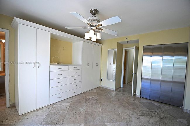 PH-2 - 1005 8th St, Condo with 2 bedrooms, 2 bathrooms and null parking in Miami Beach FL | Image 13