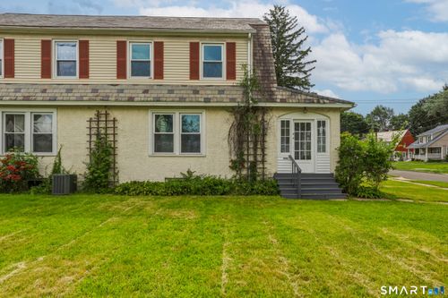 57 Washington Cir, West Hartford, CT, 06119-2038 | Card Image
