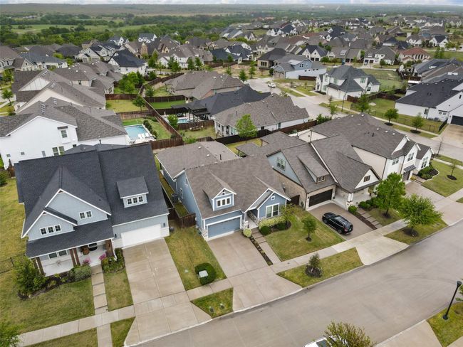 Aerial perspective of suburban area | Image 34