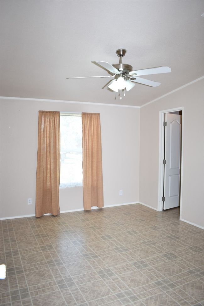 1301 E Pontotoc St, House other with 3 bedrooms, 2 bathrooms and null parking in Mason TX | Image 19