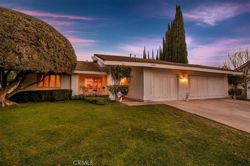 1250 Halifax Dr, Riverside, CA, 92506-4056 | Card Image