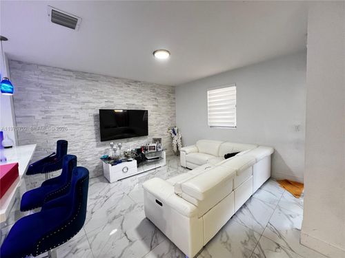 748-748 Ne 34th Ave, Homestead, FL, 33033-7621 | Card Image