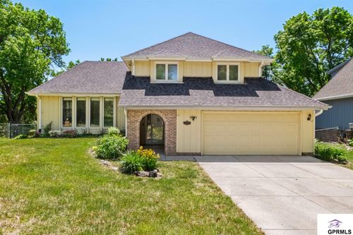 10929 Taylor Street, Omaha, NE, 68164 | Card Image