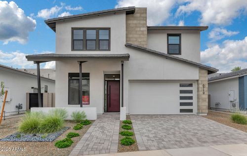 6719 N 9th Dr, Phoenix, AZ, 85013-1075 | Card Image