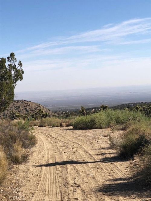195 Ste/2 Min Bg, Llano, CA, 93544 | Card Image