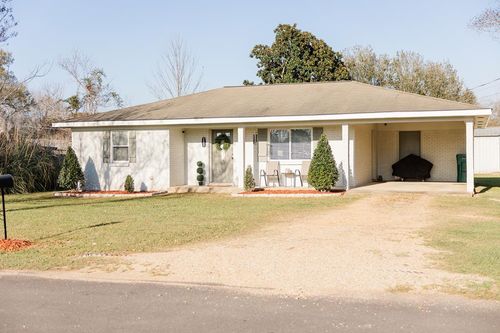 209 Mimosa St, Poplarville, MS, 39470-4210 | Card Image