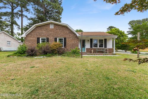 137 Candlewood Dr, Wilmington, NC, 28411-8902 | Card Image