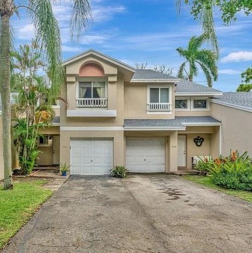 1952 Discovery Cir E, Deerfield Beach, FL, 33442-1027 | Card Image