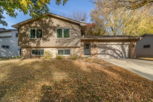 524 Linda Drive, Eagle Lake, MN, 56024 | Card Image