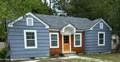 420 Downing St, Jackson, MS, 39216-3007 | Card Image
