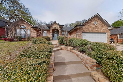 1405 Briar Dr, Bedford, TX, 76022-6705 | Card Image