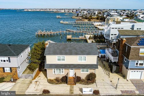13 Hodgson Ln, Long Beach, NJ, 08008-4055 | Card Image