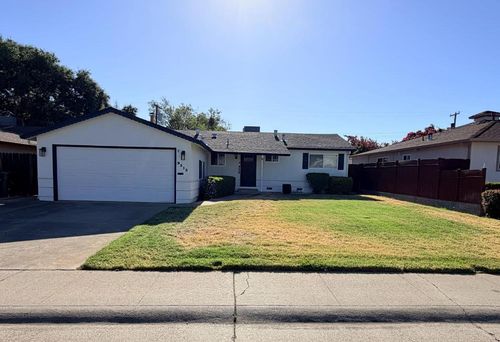 9313 Emily St, Elk Grove, CA, 95624-1612 | Card Image