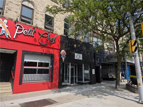 {{alt}} | Card Image