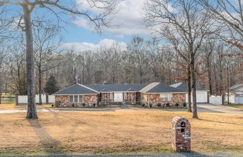 11809 Timber Creek Rd, North Little Rock, AR, 72118-1720 | Card Image