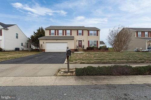 250 E Braeburn Dr, SMYRNA, DE, 19977-3930 | Card Image