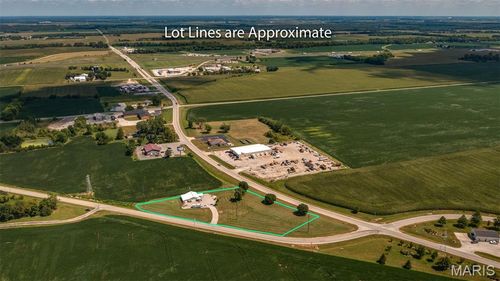 20447 Old Route 66, Staunton, IL, 62088 | Card Image