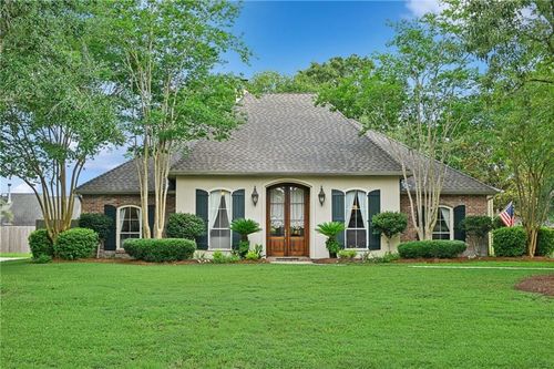 561 Winbourne Dr, Slidell, LA, 70461-5099 | Card Image