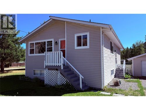 654 Sixth Ave, Midway, BC, V0H1Y0 | Card Image