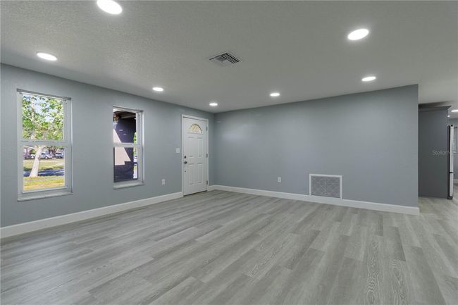 7919 Rusty Oak Dr, House other with 3 bedrooms, 2 bathrooms and null parking in NEW PORT RICHEY FL | Image 6