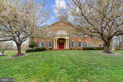 16909 Harbour Town Dr, ASHTON, MD, 20861-8013 | Card Image