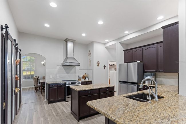 7351 Spring Mountain Ln, House other with 5 bedrooms, 4 bathrooms and null parking in YALAHA FL | Image 16