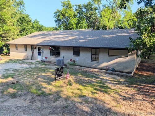 2702 Redbud Ln, Kingston, OK, 73439-8898 | Card Image