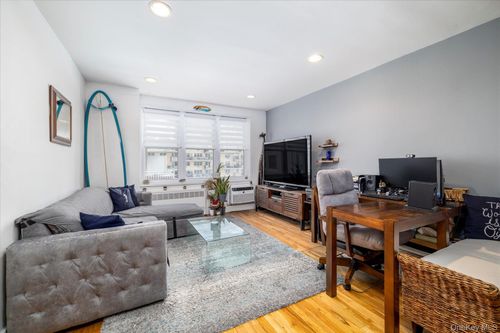 apt-4a-522 Shore Rd, Long Beach, NY, 11561-4555 | Card Image