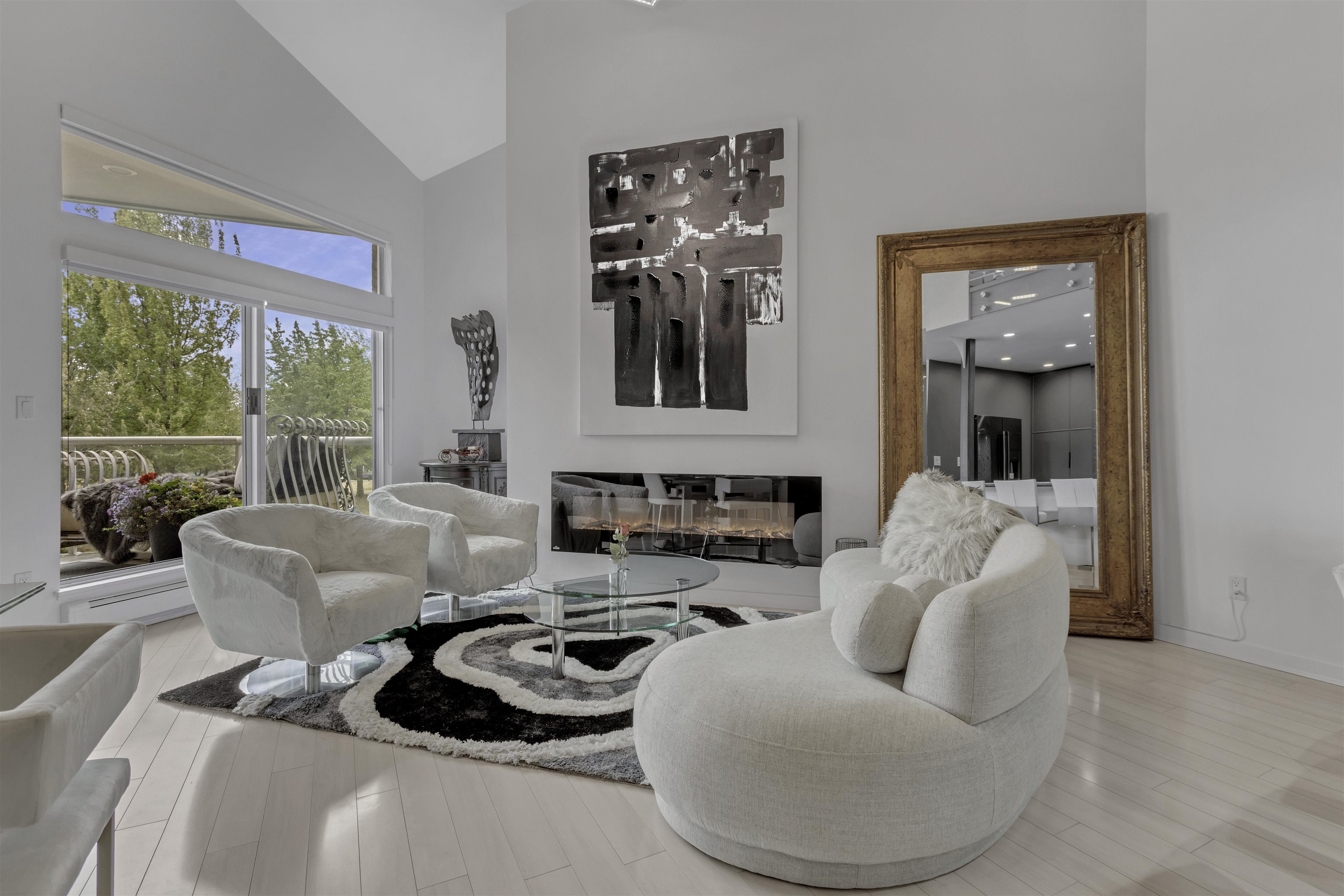 Residential in North Vancouver 2