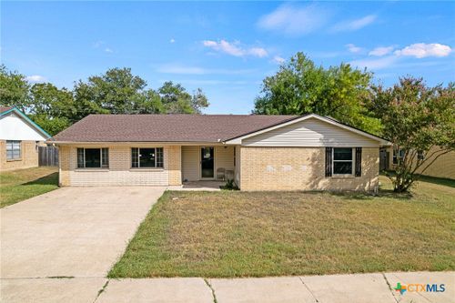 1906 Ne Kangaroo Avenue, Killeen, TX, 76543 | Card Image