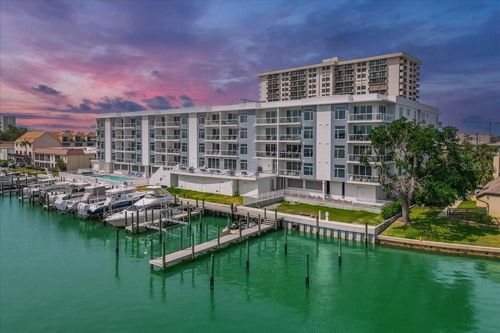 apt-303-415 Island Way, CLEARWATER BEACH, FL, 33767-2198 | Card Image