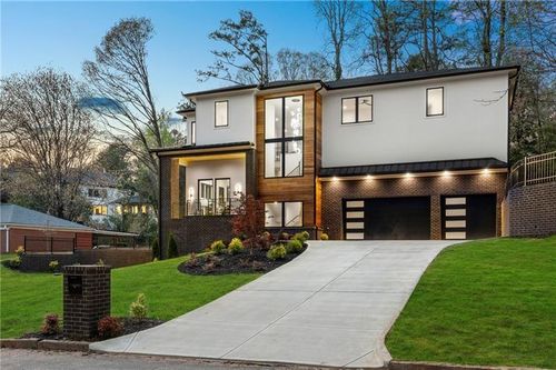 626 Pauley Pl, Sandy Springs, GA, 30328-5222 | Card Image