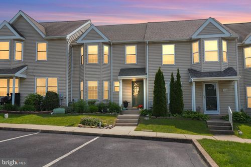 202 Thia Ct, COATESVILLE, PA, 19320-2767 | Card Image