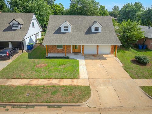 350 W Elder Dr, Mustang, OK, 73064-3405 | Card Image