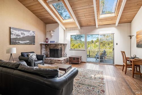 74 Spring Ln, Fairfax, CA, 94930-2014 | Card Image