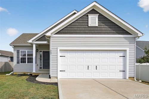 209 Autumn View Dr, Troy, MO, 63379-5483 | Card Image