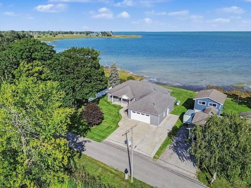 5871 Sandy Dr, Pinconning, MI, 48650-8318 | Card Image
