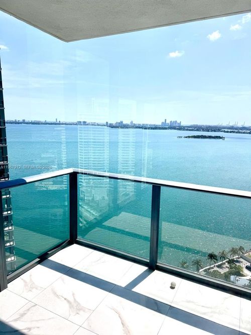 2507-650 Ne 32nd St, Miami, FL, 33137-5258 | Card Image