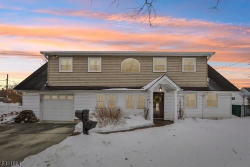 26 Linda Ave, Colonia, NJ, 07067-1358 | Card Image