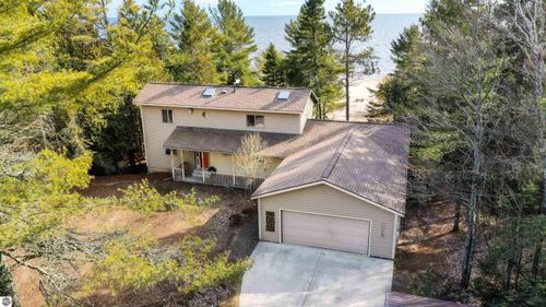 4753 Michibay Dr, Manistique, MI, 49854 | Card Image