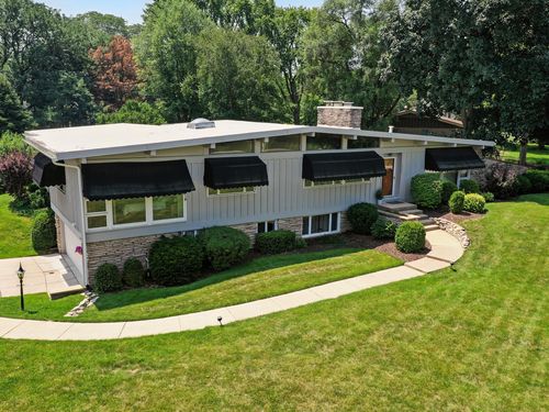 347 Park Dr, Palatine, IL, 60067-7757 | Card Image