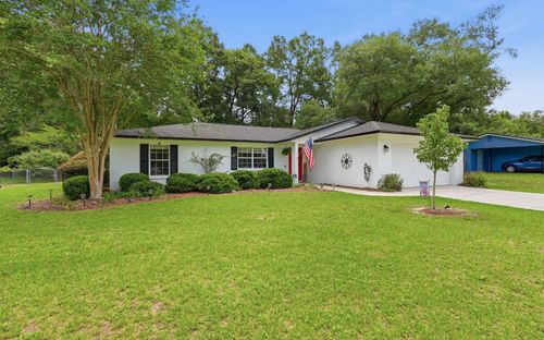 18145 Nw 250th Ter, High Springs, FL, 32643-2337 | Card Image