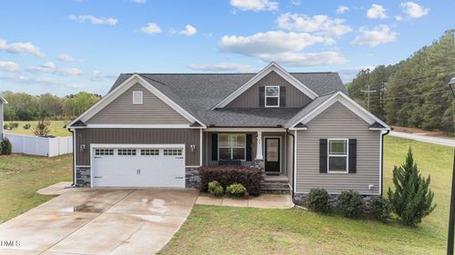24 Carolina Landing Dr, Zebulon, NC, 27597-5529 | Card Image