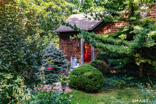 32 Calkinstown Rd, Sharon, CT, 06069-2123 | Card Image