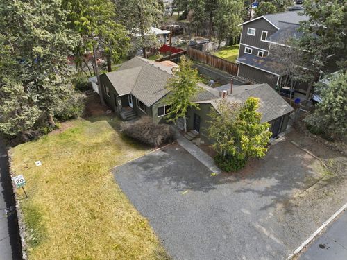 513 Ne Irving Ave, Bend, OR, 97701-4780 | Card Image