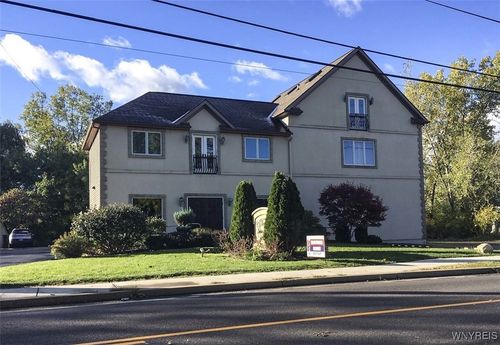 8035 Greiner Rd, Buffalo, NY, 14221-2805 | Card Image