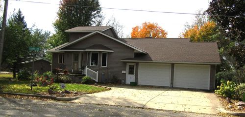 805 S 10th St, Montevideo, MN, 56265-2232 | Card Image