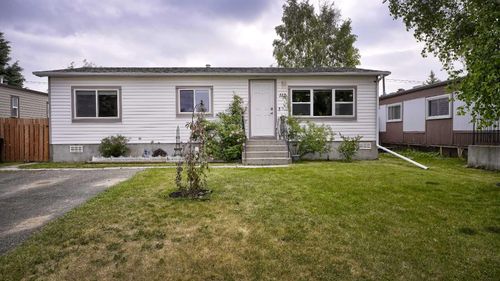 112 Spring Haven Close Se, Airdrie, AB, T4A1E9 | Card Image