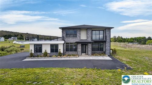 1160 Dayne Dr, Lehighton, PA, 18235-5223 | Card Image