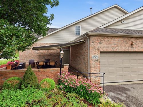 1002 Park Place Dr, Canonsburg, PA, 15317-6211 | Card Image